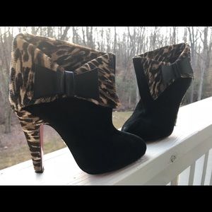 Betsey Johnson Black Suede